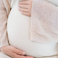 ” 并🕥且，利特维诺🍹夫指出，🧣🇬🇺顶尖的AI人🇷🇼👉才主要来🇫🇮🛬助孕机构广州